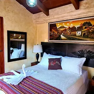 Casa Real 3*, Antigua Guatemala