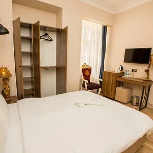 2* Отель Corner Garden
